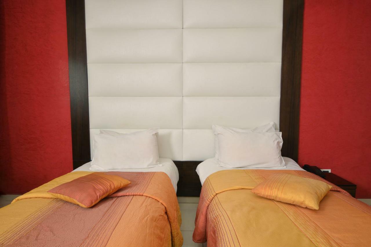 Hollywood Inn Boutique Hotel Džunija Exteriér fotografie
