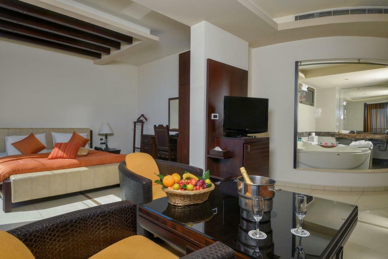 Hollywood Inn Boutique Hotel Džunija Exteriér fotografie